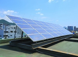 提案する太陽光発電設備で、お客様の電気代を削減するお手伝いをしています♪